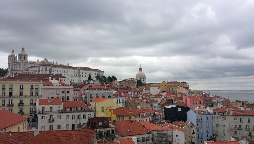 Die Dächer von Lissabon