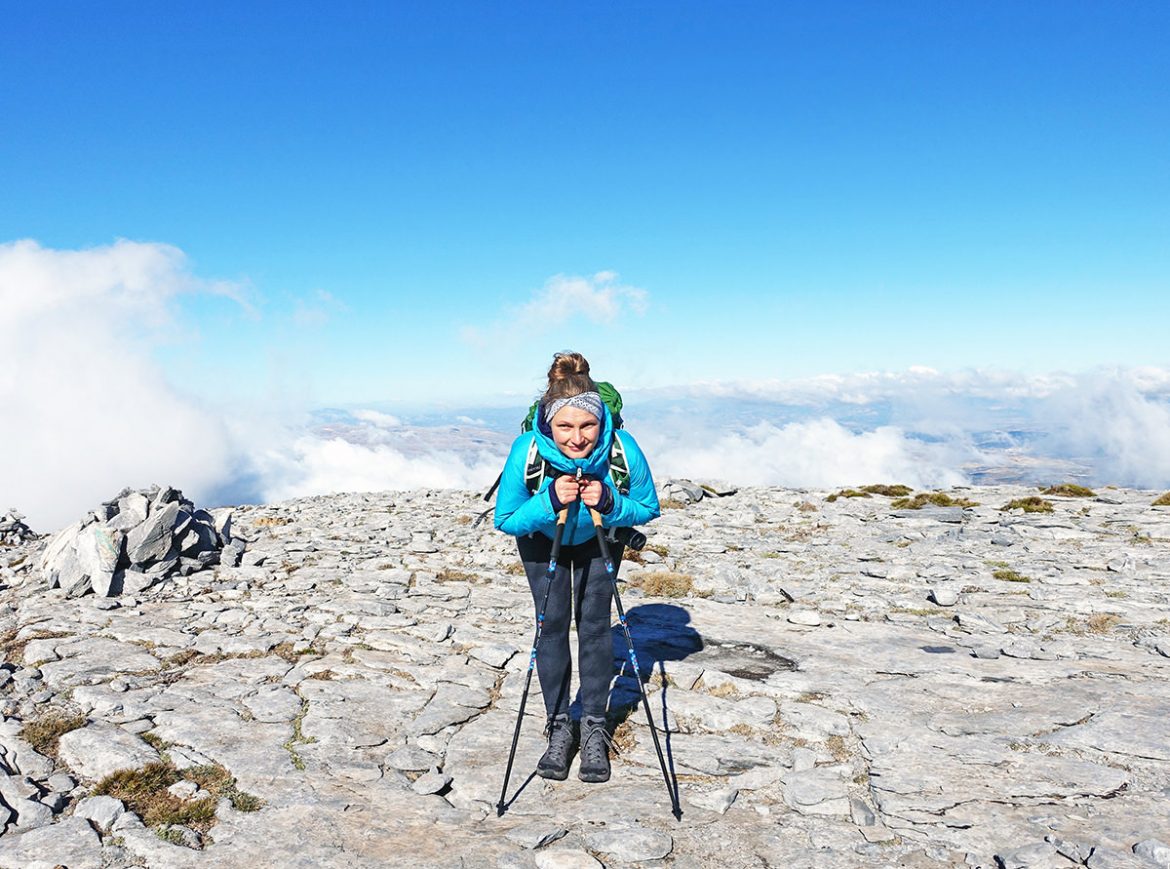 Auf dem Gipfel des La Maroma in Andalusien