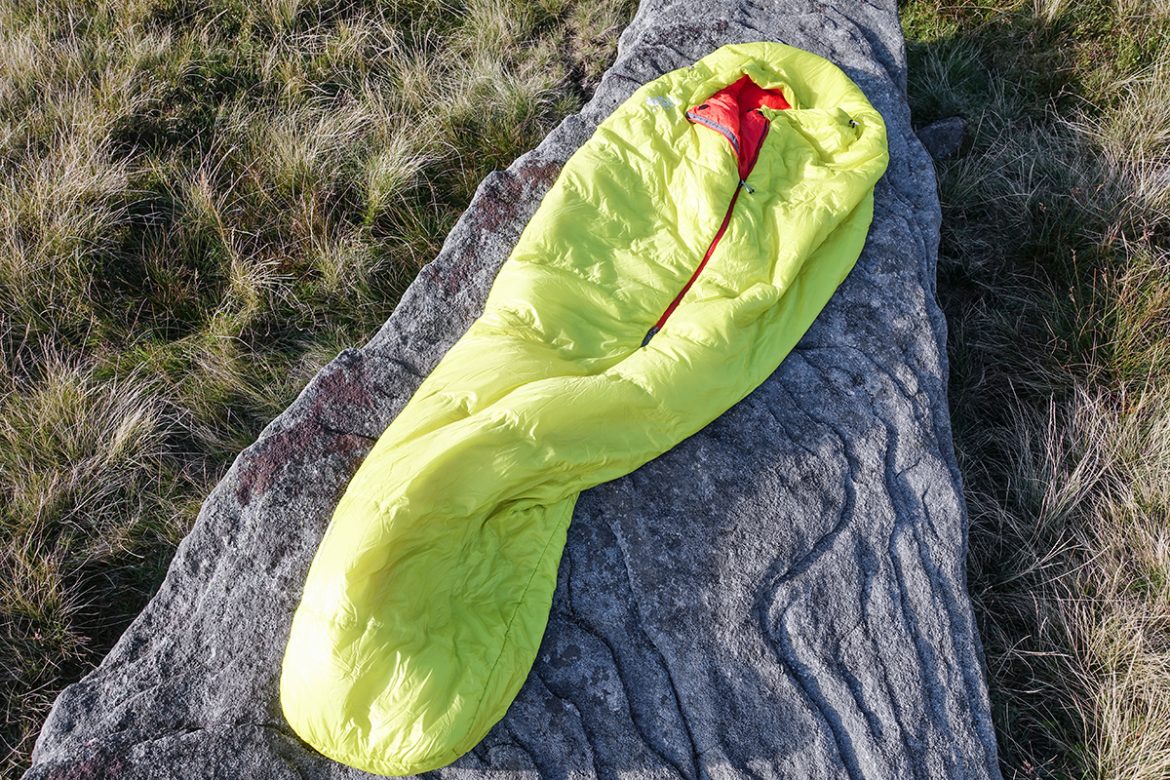 Gelb, aber oho! Der Hyperlamina Spark von Mountain Hardwear im Schlafsack-Test Hyperlamina Spark Testbericht